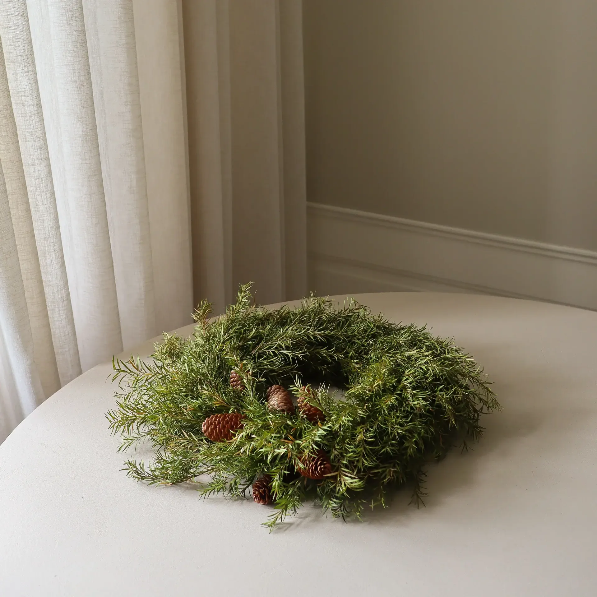 Corona Evergreen Pine Wreath, Ramas de abeto, Ø40 cm Botané
