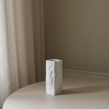 Jarrón de mármol Carrara Edge - Small, 25 cm - Botané
