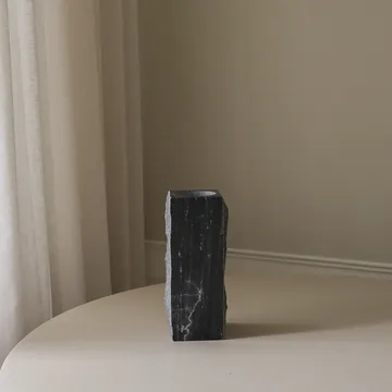 Jarrón de mármol Cartier Edge - Medium, 30 cm - Botané
