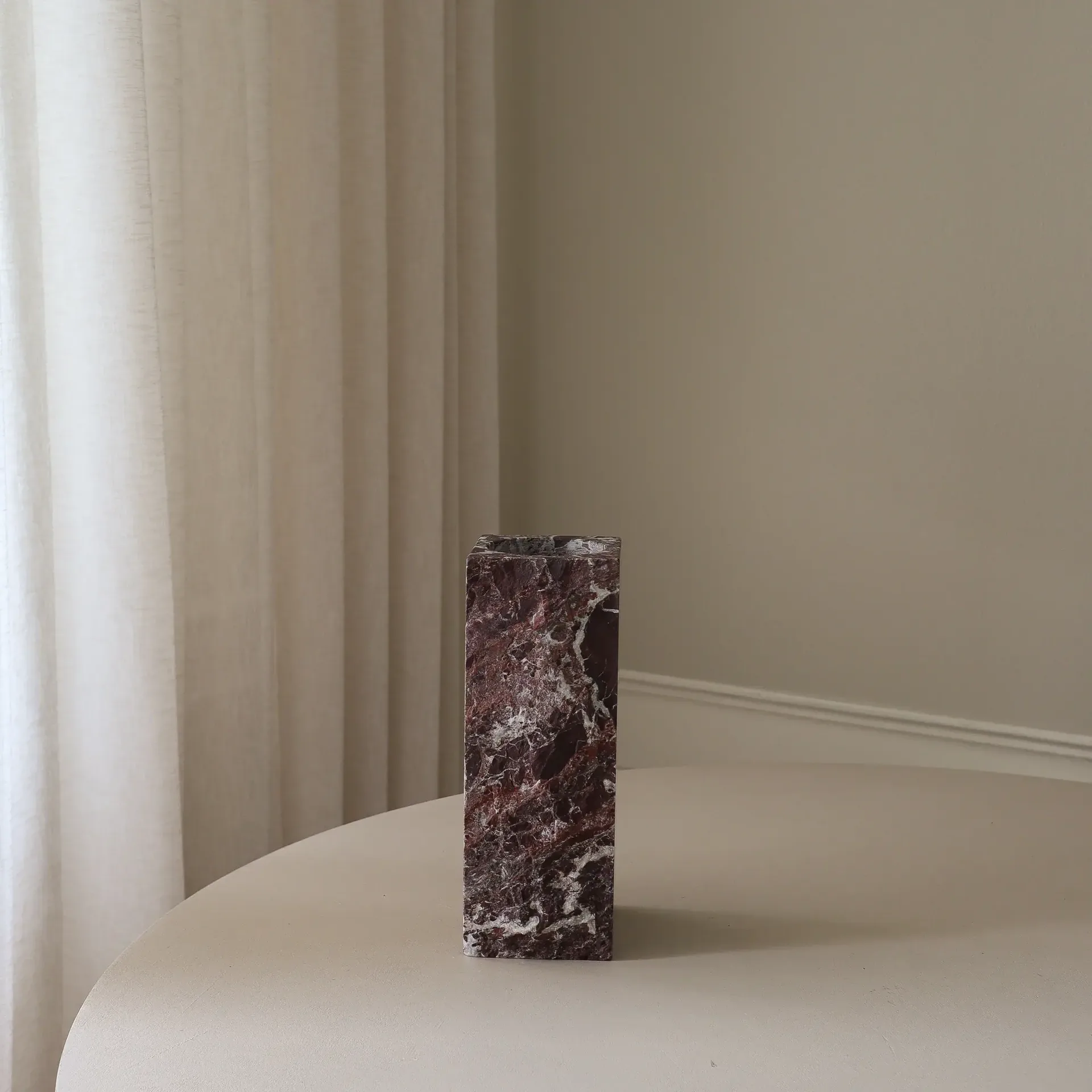 Jarrón de mármol Rosso Levanto Edge, Medium, 30 cm Botané