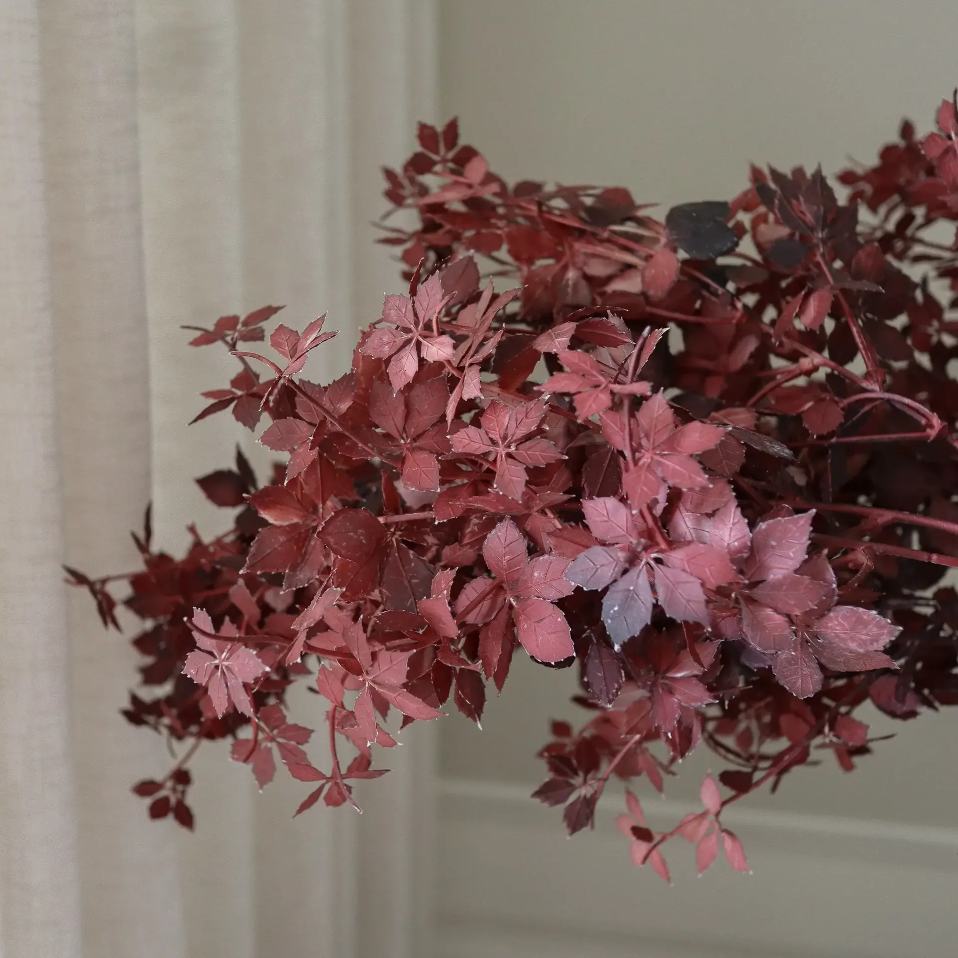 Ramo artificial Maple Branch, Burgundy, 107 cm, 1 ud. Botané