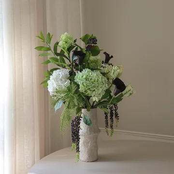 Ramo artificial Moonlit Garden - Hortensia-tulipán loro-cala, 106 cm, 17 uds - Botané
