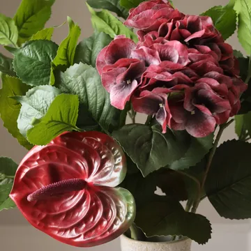 Ramo artificial Velvet rouge - Hortensia-anturio rojo, 6 ud. - Botané