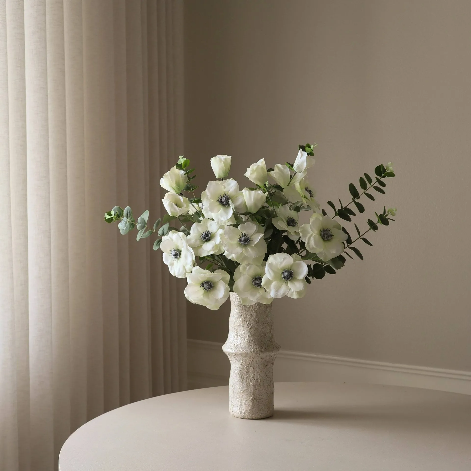 Ramo artificial White Satin, Anémona-eucalipto, 9 ud. Botané