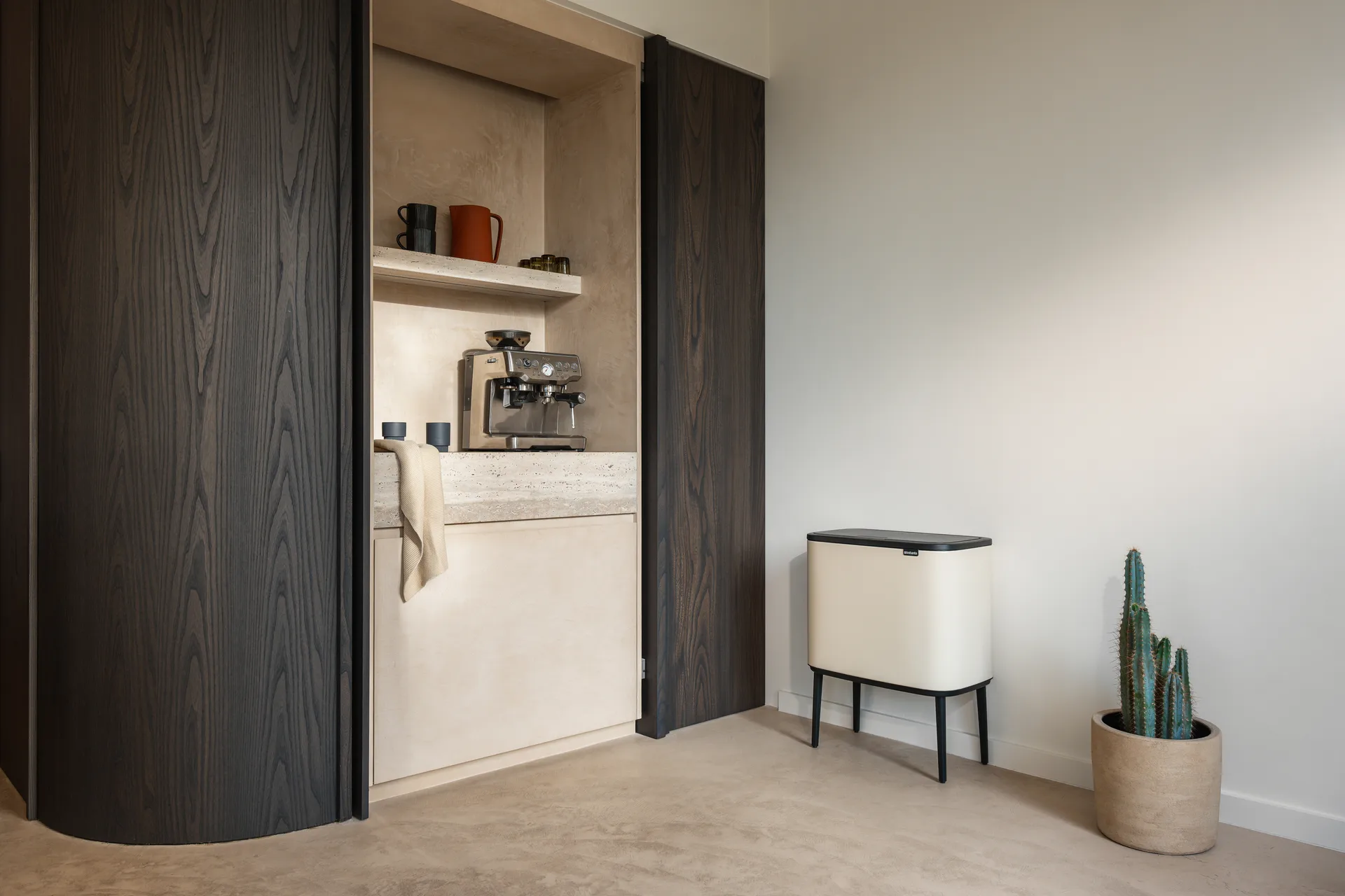 Bo Touch Bin 11+23 L, Soft beige Brabantia