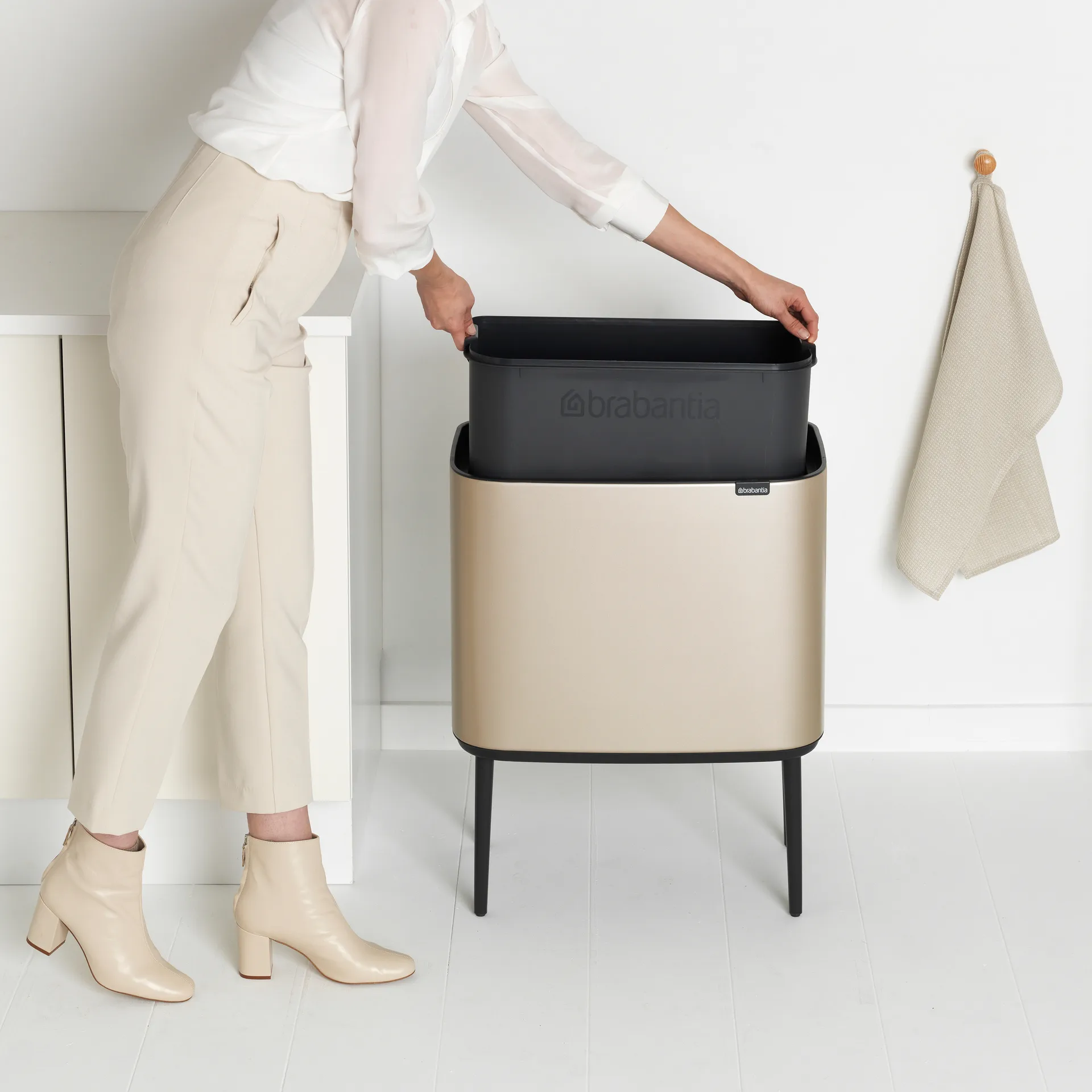 Bo Touch Bin 36 L, Metallic Gold Brabantia