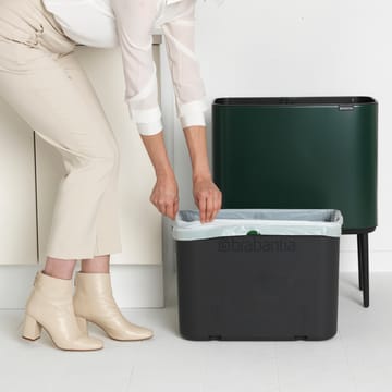 Bo Touch Bin 36 L - Pine green - Brabantia