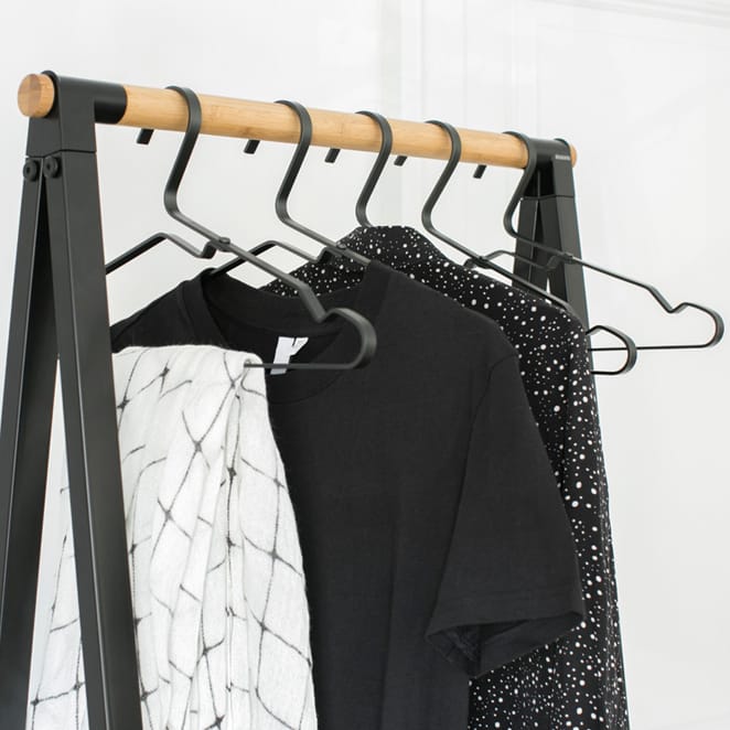Burro para ropa Linn, pequeño, Negro Brabantia