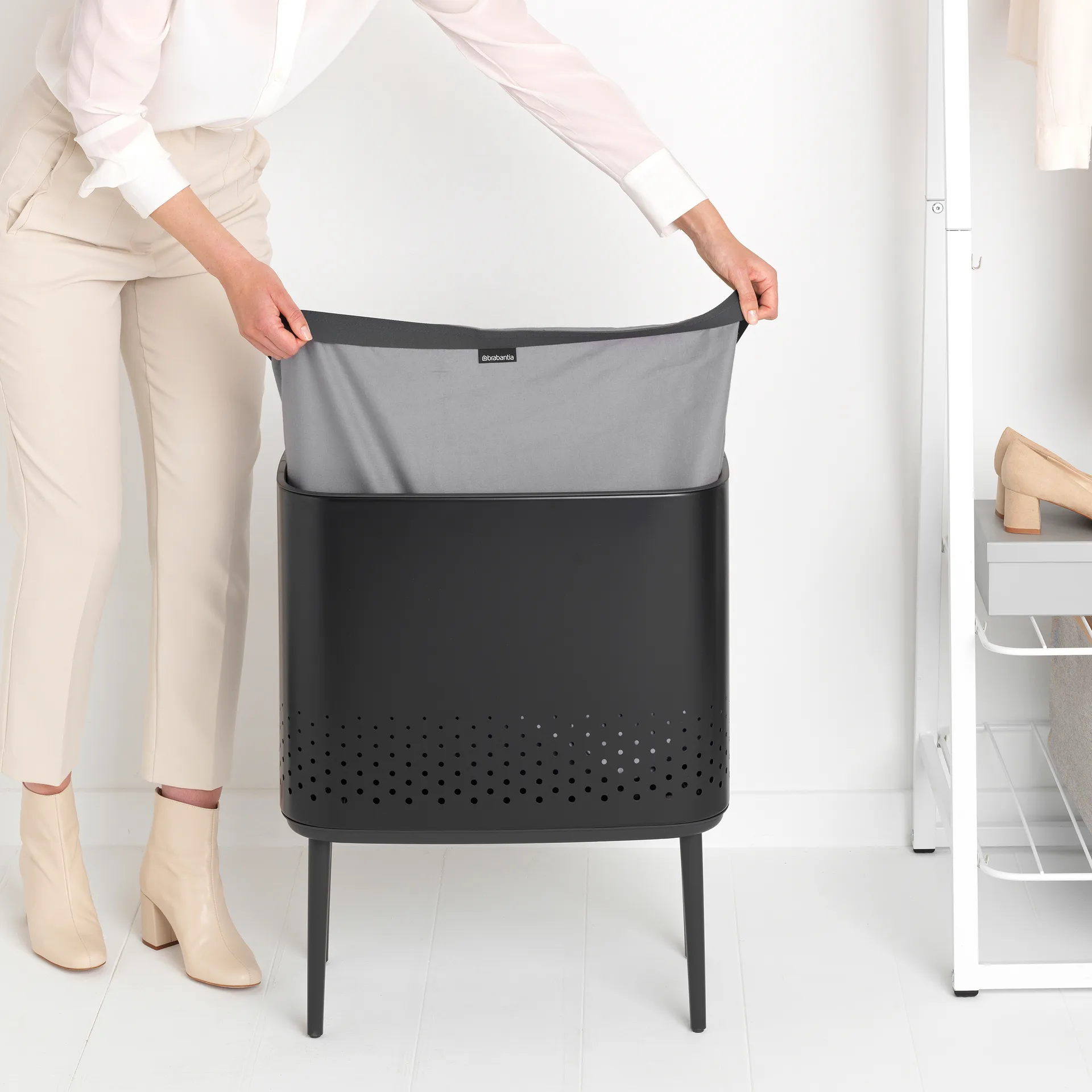 Cesto de la ropa Bo 60 L, negro mate Brabantia