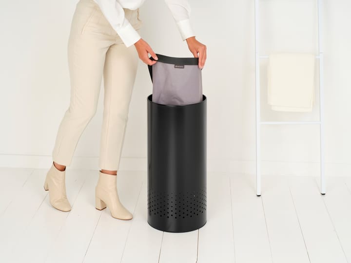 Cesto de lavandería Brabantia tapa de plástico 35 L - Negro mate - Brabantia