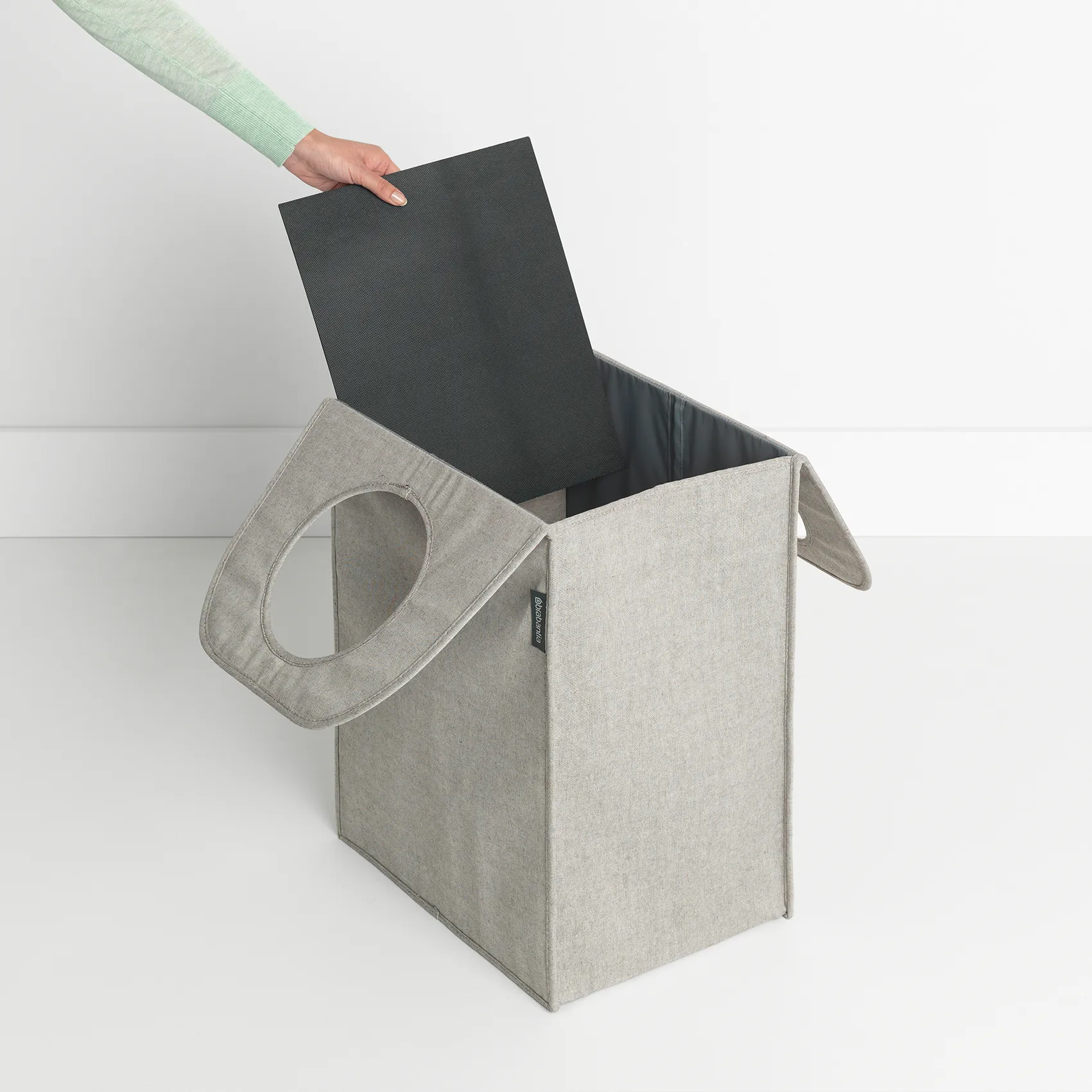 Cesto ropa sucia Brabantia, rectangular 55 L, gris claro Brabantia