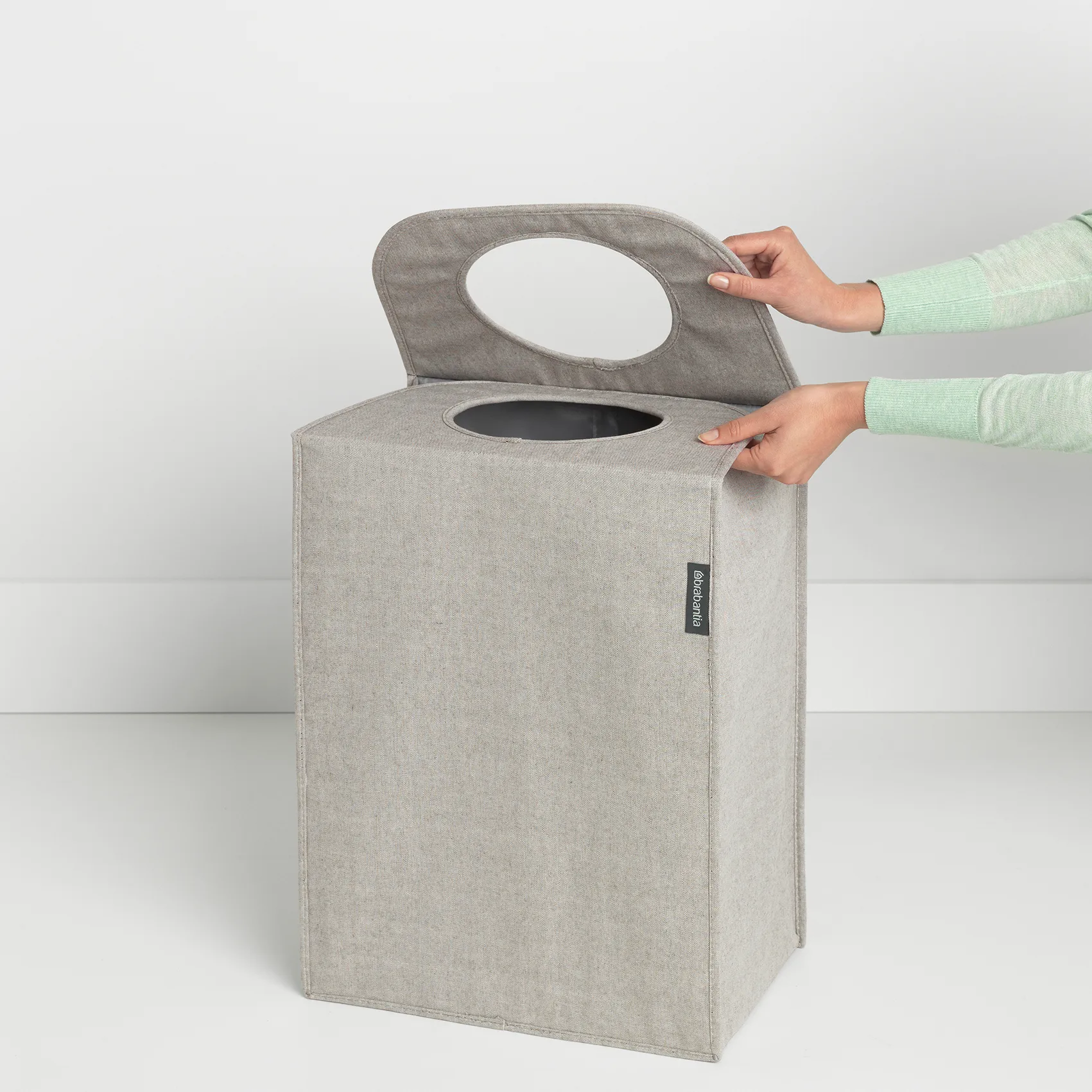 Cesto ropa sucia Brabantia, rectangular 55 L, gris claro Brabantia