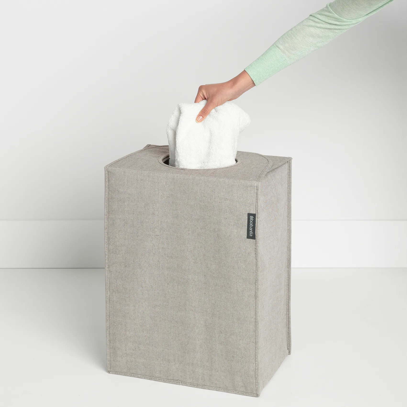 Cesto ropa sucia Brabantia, rectangular 55 L, gris claro Brabantia