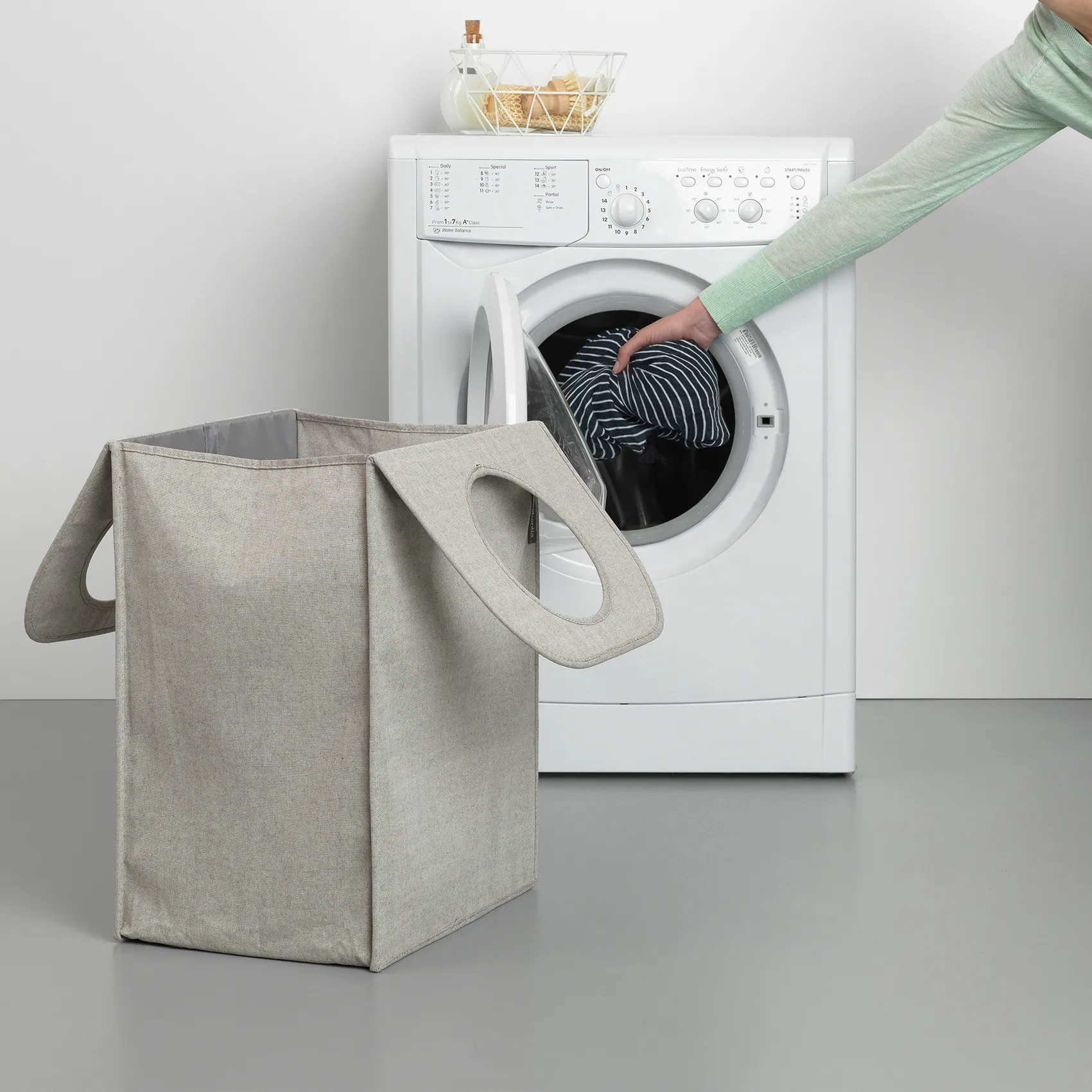 Cesto ropa sucia Brabantia, rectangular 55 L, gris claro Brabantia