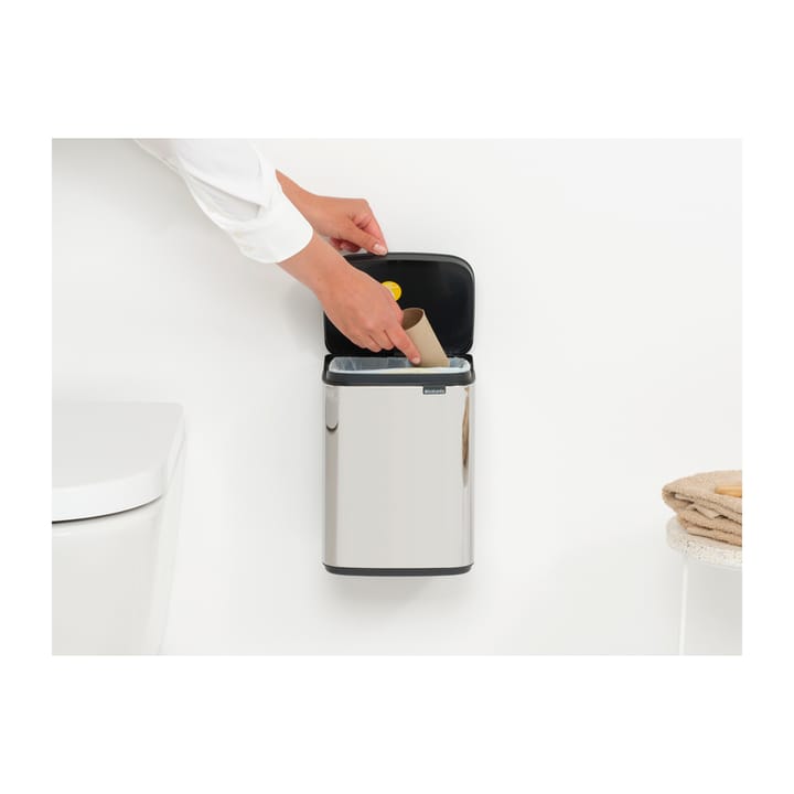 Cubo de basura Bo 4 L, Acero cepillado brillante Brabantia