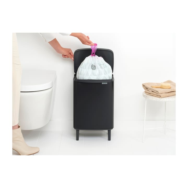 Cubo de basura Bo alto 12 L, Negro mate Brabantia