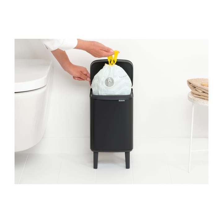 Cubo de basura Bo alto 4 L, Negro mate Brabantia