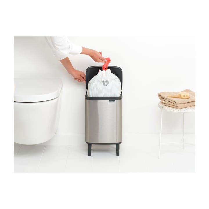 Cubo de basura Bo alto 7 L, Acero cepillado mate Brabantia