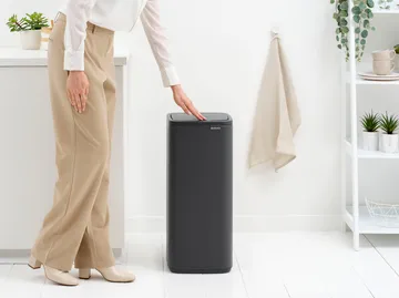 Cubo de basura Bo Touch Bin 30 L - Mineral Infinite Grey - Brabantia