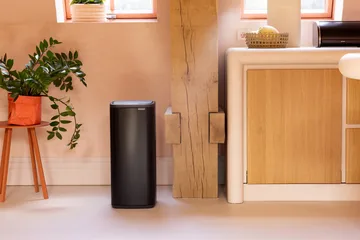 Cubo de basura Bo Touch Bin 30 L - Negro mate - Brabantia