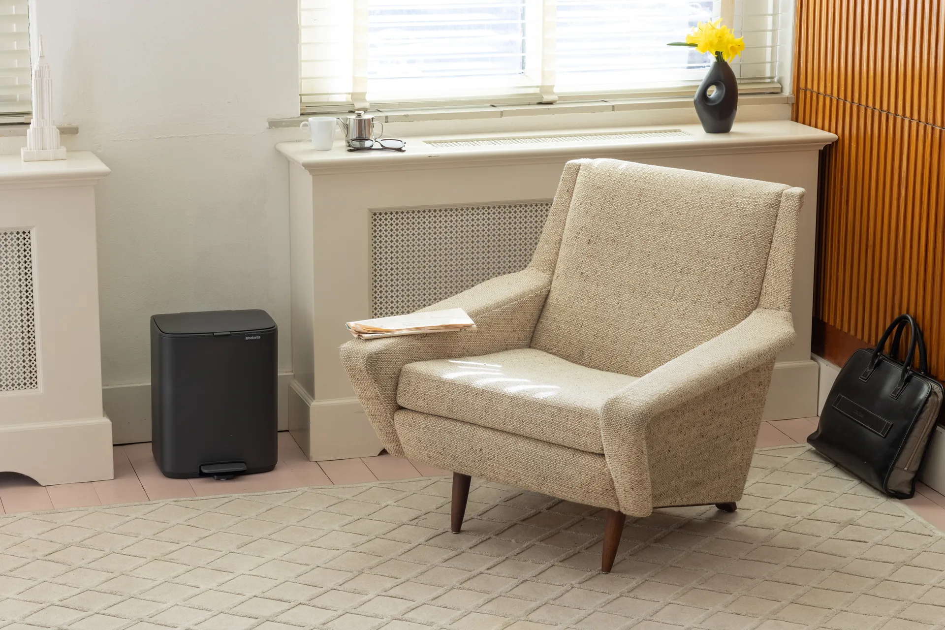 Cubo de basura con pedal Bo 12 L, Mineral Infinite Grey Brabantia