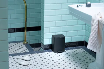 Cubo de basura con pedal Bo 4 L - Mineral Infinite Grey - Brabantia