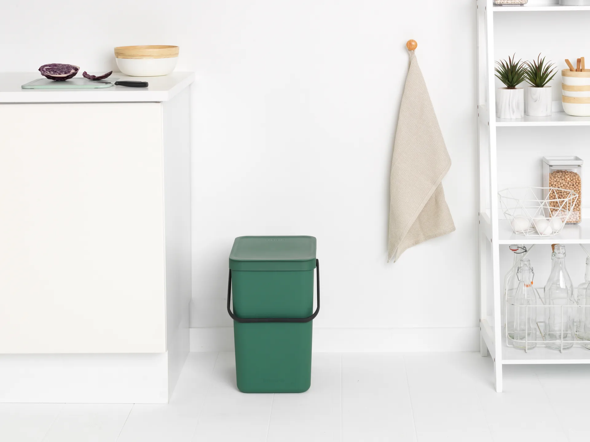 Cubo de basura Sort & Go 25 L, Verde abeto Brabantia