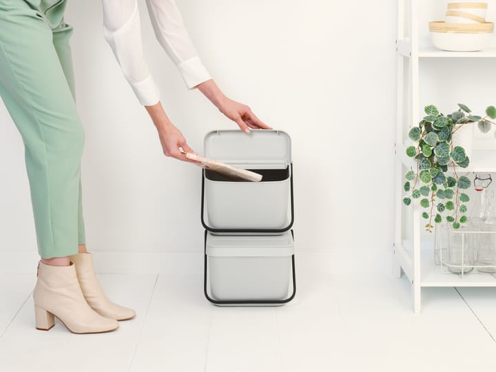 Cubo de basura Sort & Go Stapelbar 20 L, Gris claro Brabantia