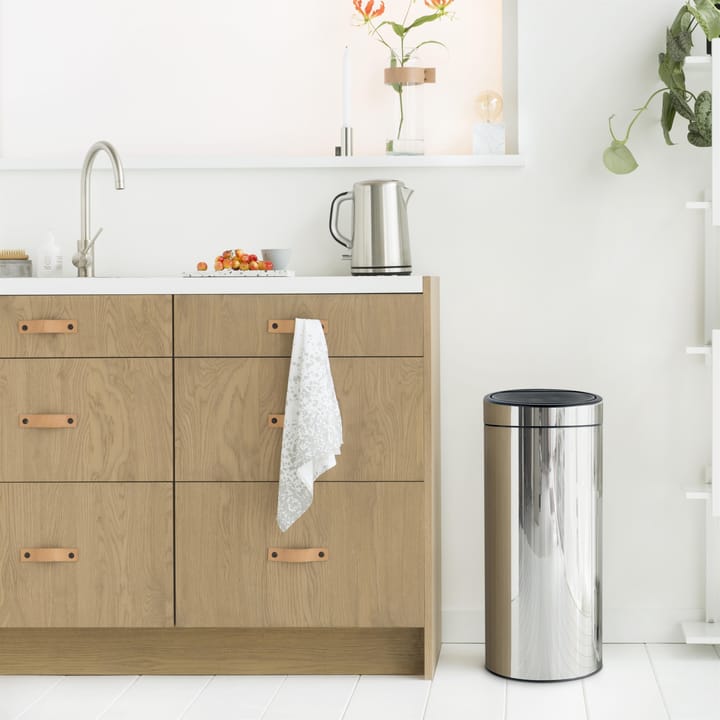 Cubo de basura Touch Bin, 30 L, acero brillante Brabantia