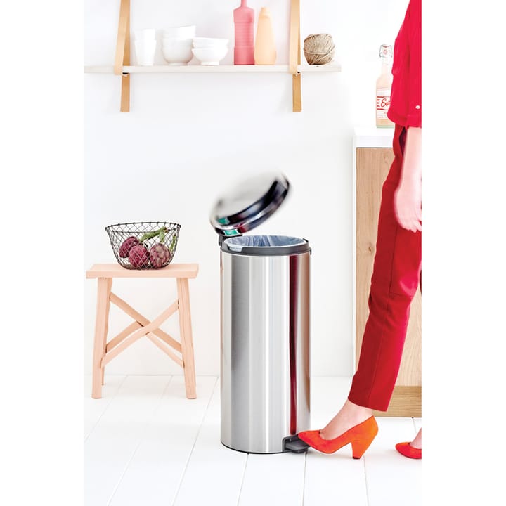 Cubo de pedal new Icon 30L, Matt steel fingerprint proof Brabantia