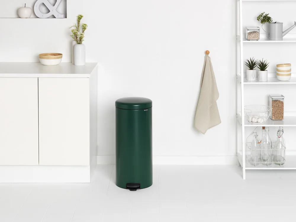 Cubo de pedal new Icon 30L, Pine green Brabantia