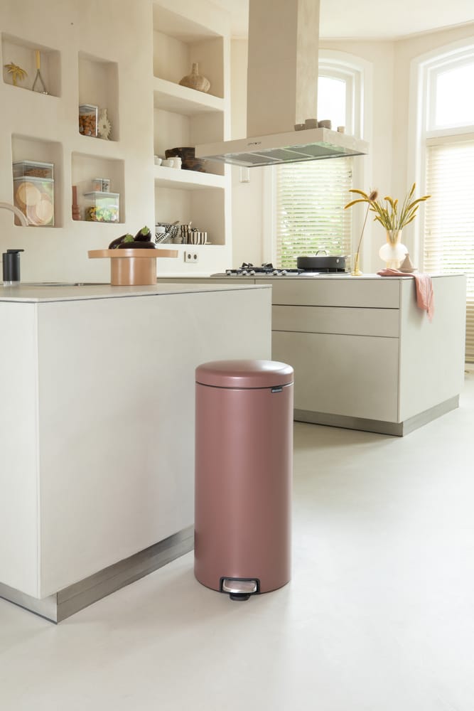 Cubo de pedal new Icon 30L, Satin Taupe Brabantia