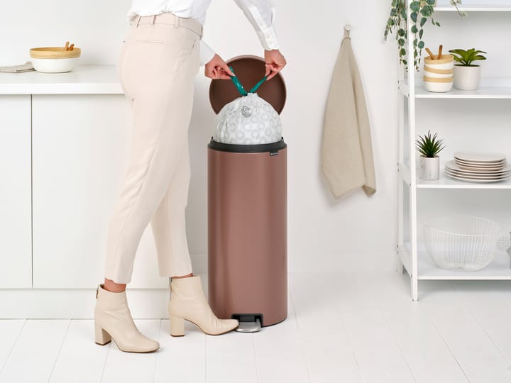 Cubo de pedal new Icon 30L, Satin Taupe Brabantia