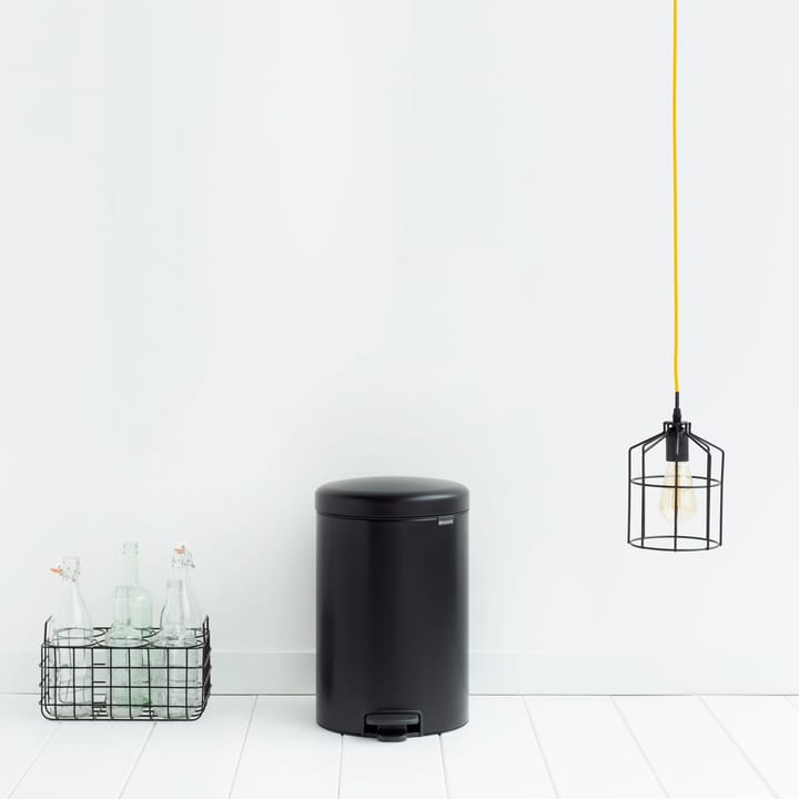 Cubo de pedal newIcon 20L, Matt black (negro) Brabantia