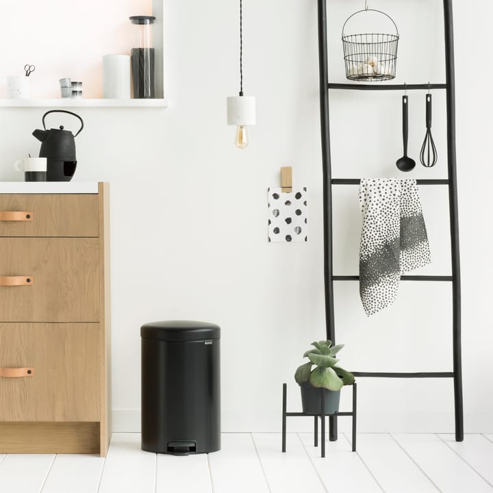 Cubo de pedal newIcon 20L, Matt black (negro) Brabantia