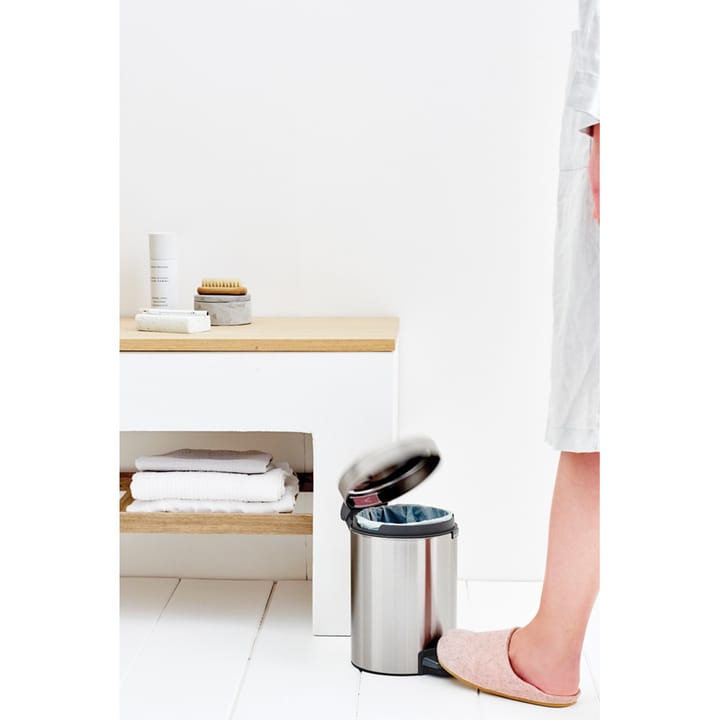 Cubo pedal newIcon 3L, Matt steel fingerprint proof Brabantia