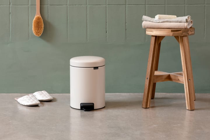 Cubo pedal newIcon 3L, Soft beige Brabantia