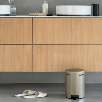 Cubo pedal newIcon 5L - Metallic Gold - Brabantia