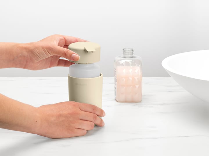 Dispensador de jabón ReNew Brabantia 14 cm, Soft Beige Brabantia