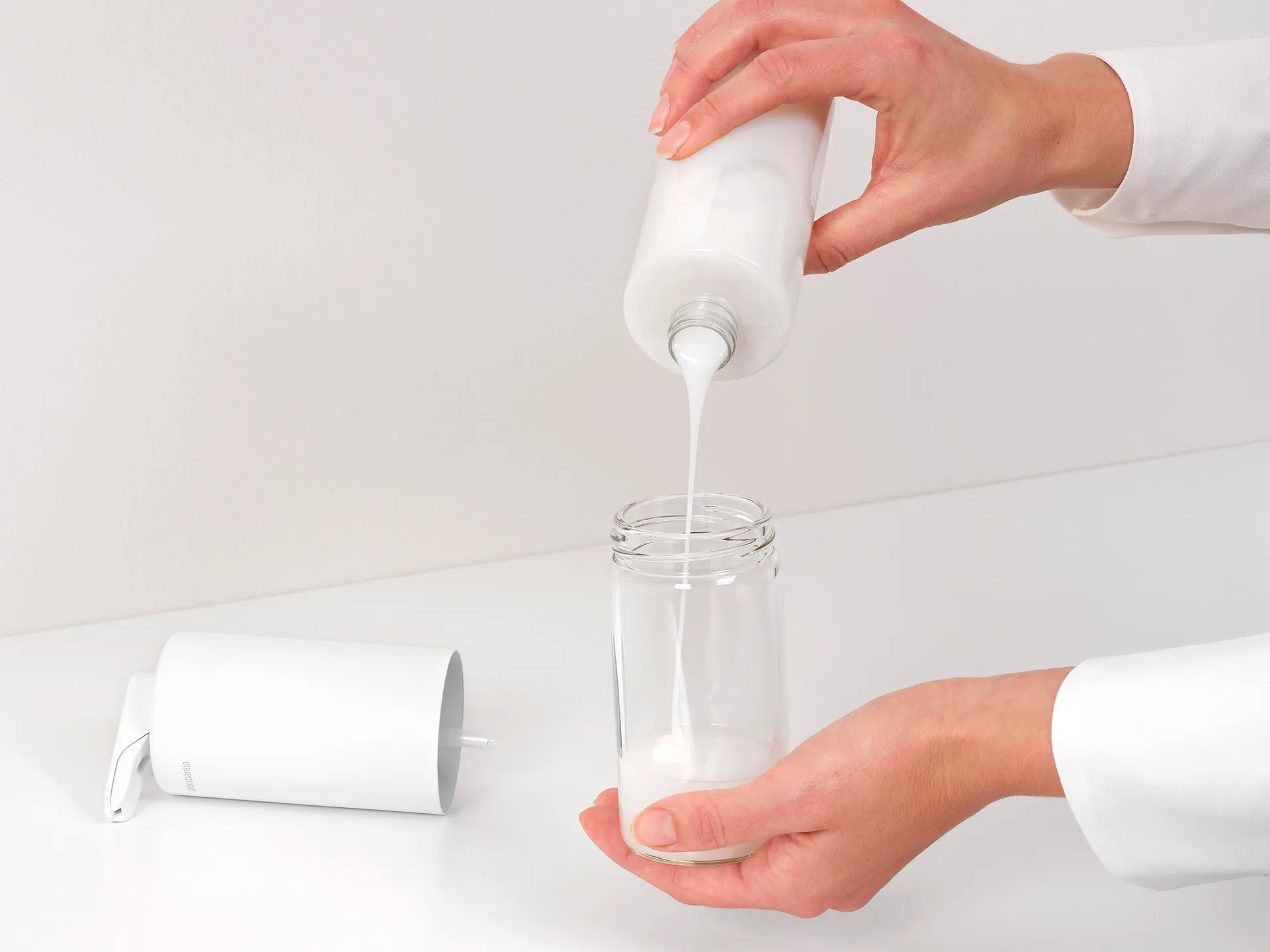 Dispensador de jabón SinkStyle, Mineral Fresh White Brabantia