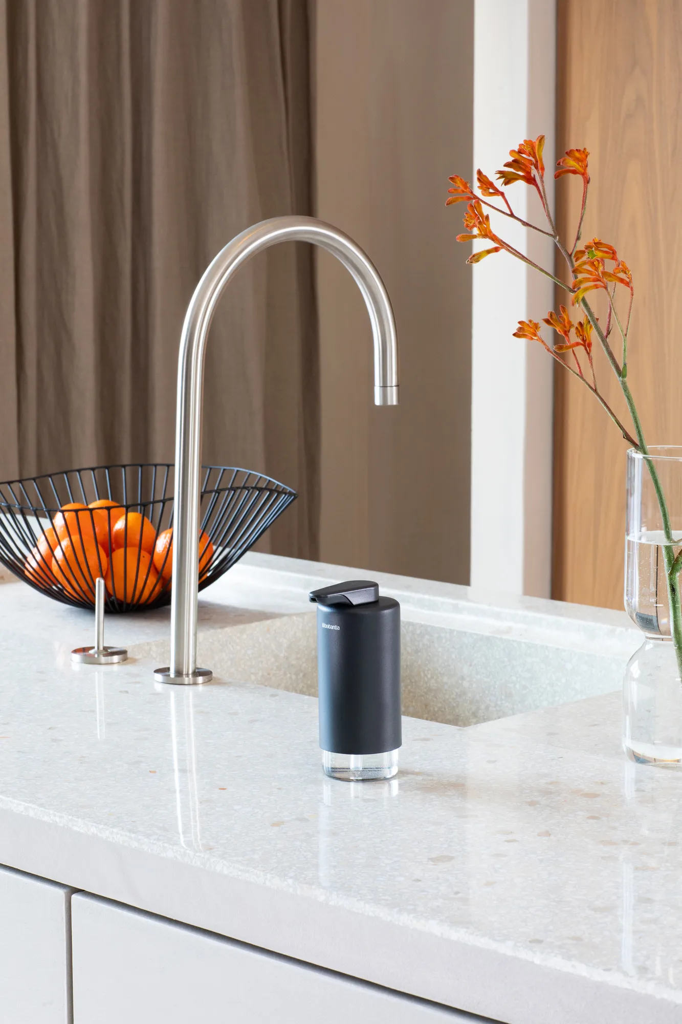 Dispensador de jabón SinkStyle, Mineral Infinite Grey Brabantia