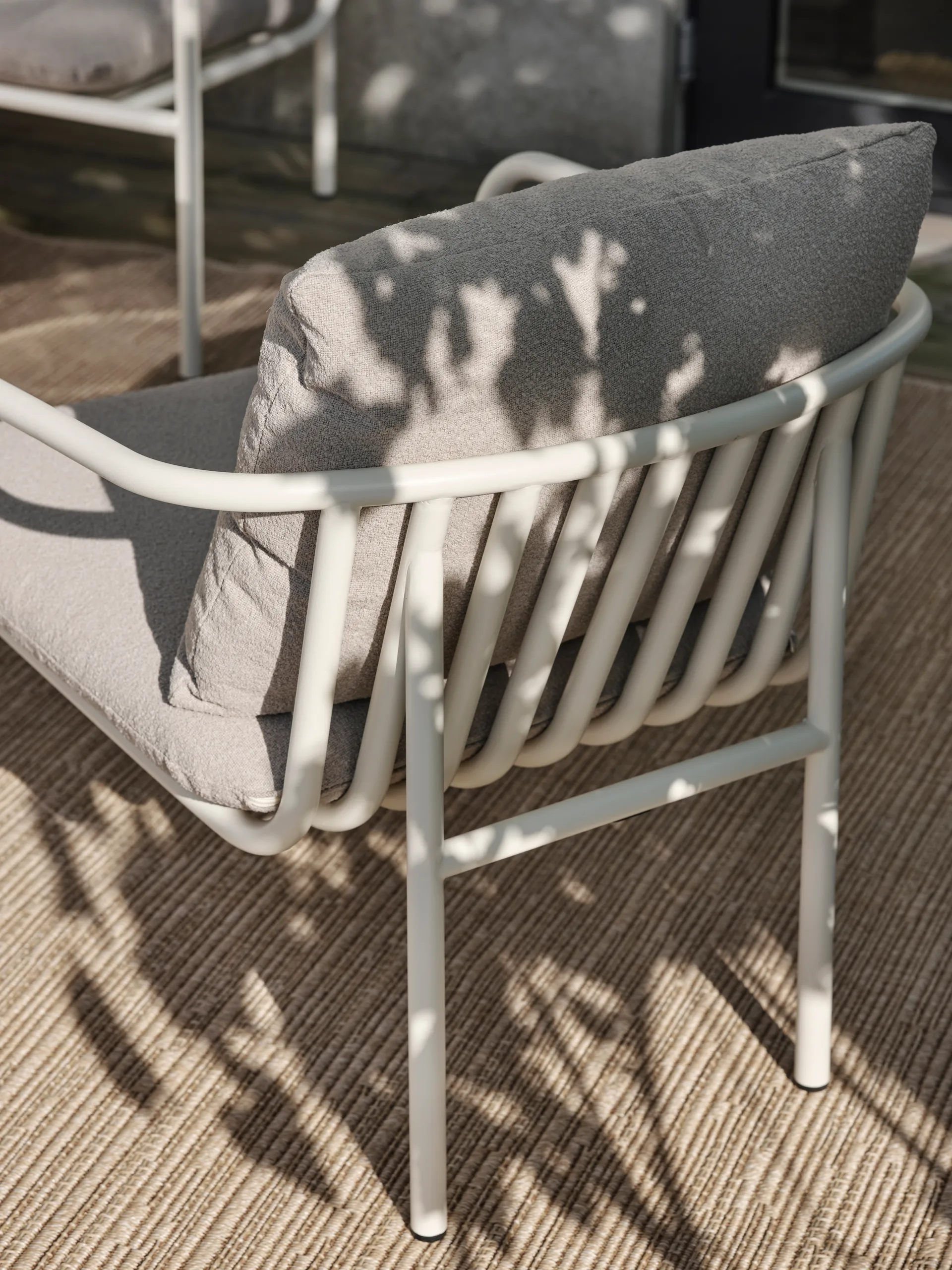 Butaca Lounge Bendt, Teddy beige-pearl white Brafab