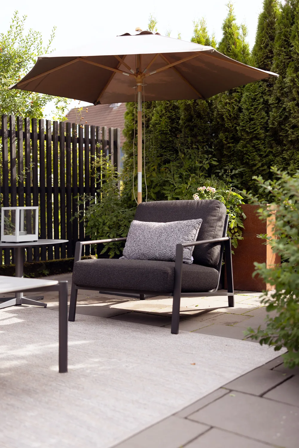 Butaca Lyra, Negro-teddy black Brafab