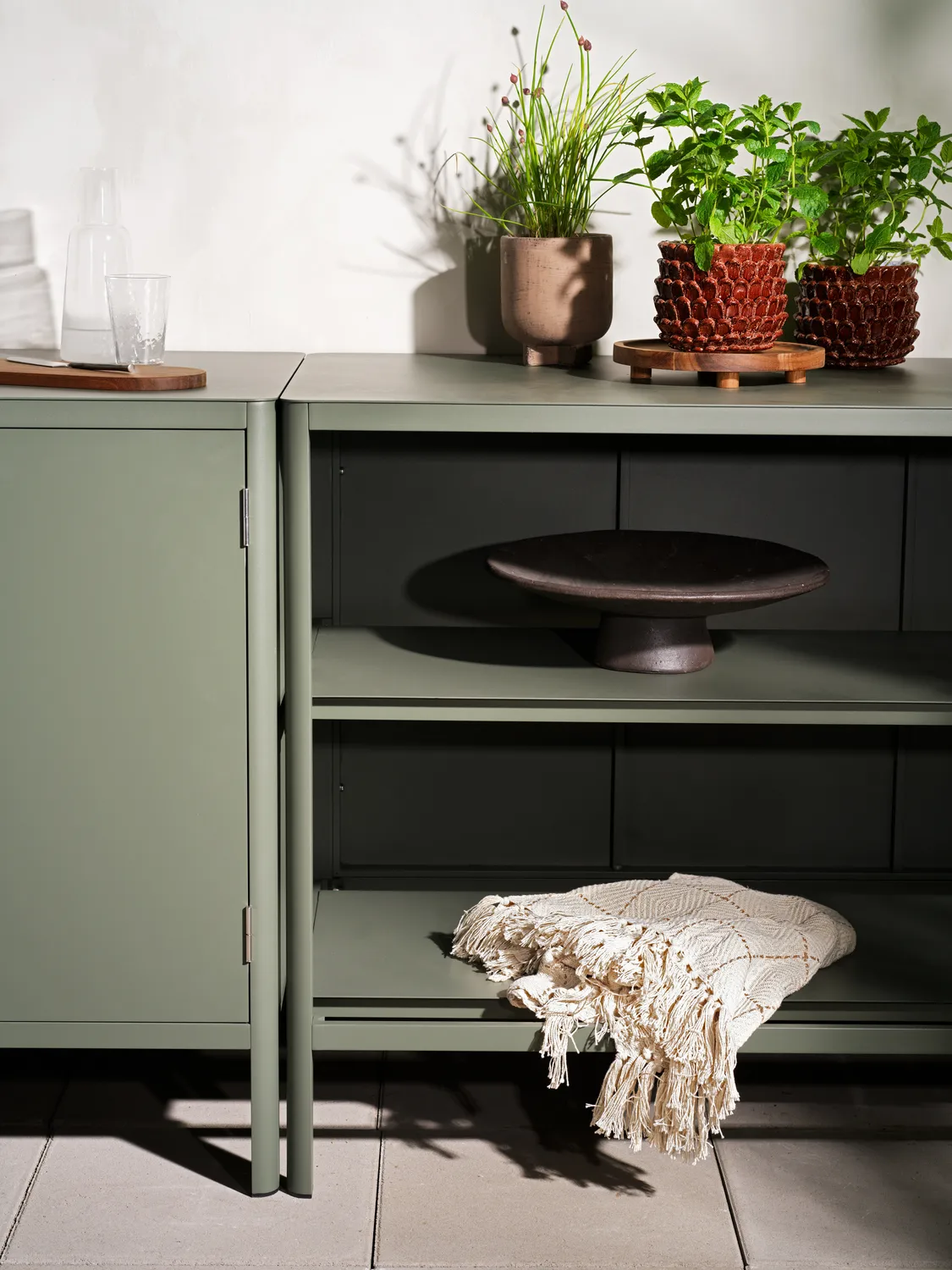 Kelia cocina de exterior con banco y estantes, Antracita, 121x91x64 cm Brafab