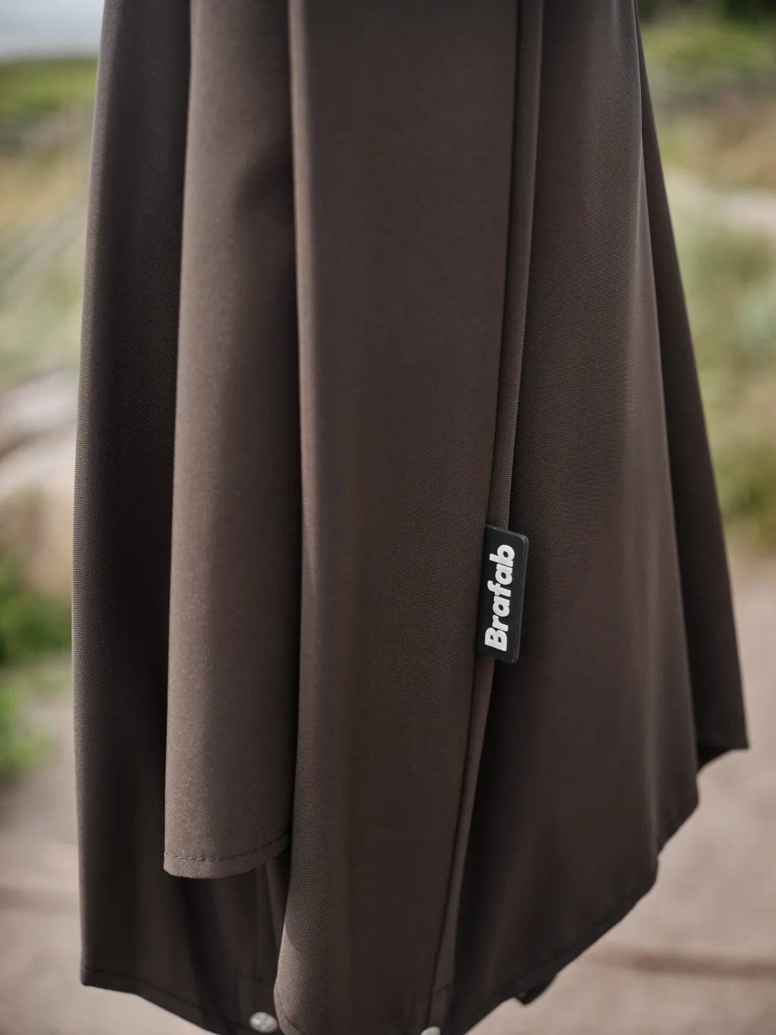 Parasol Bolano, Charcoal black, Ø270 cm Brafab