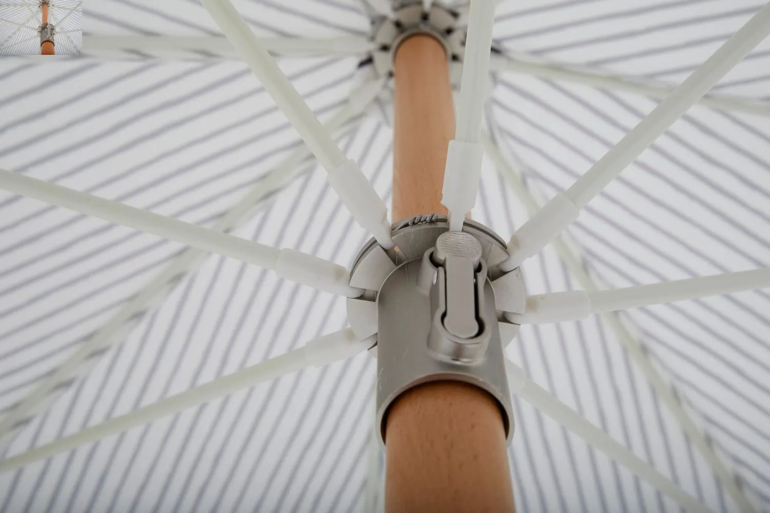 Parasol Gatsby, Grey stripe, Ø185 cm Brafab