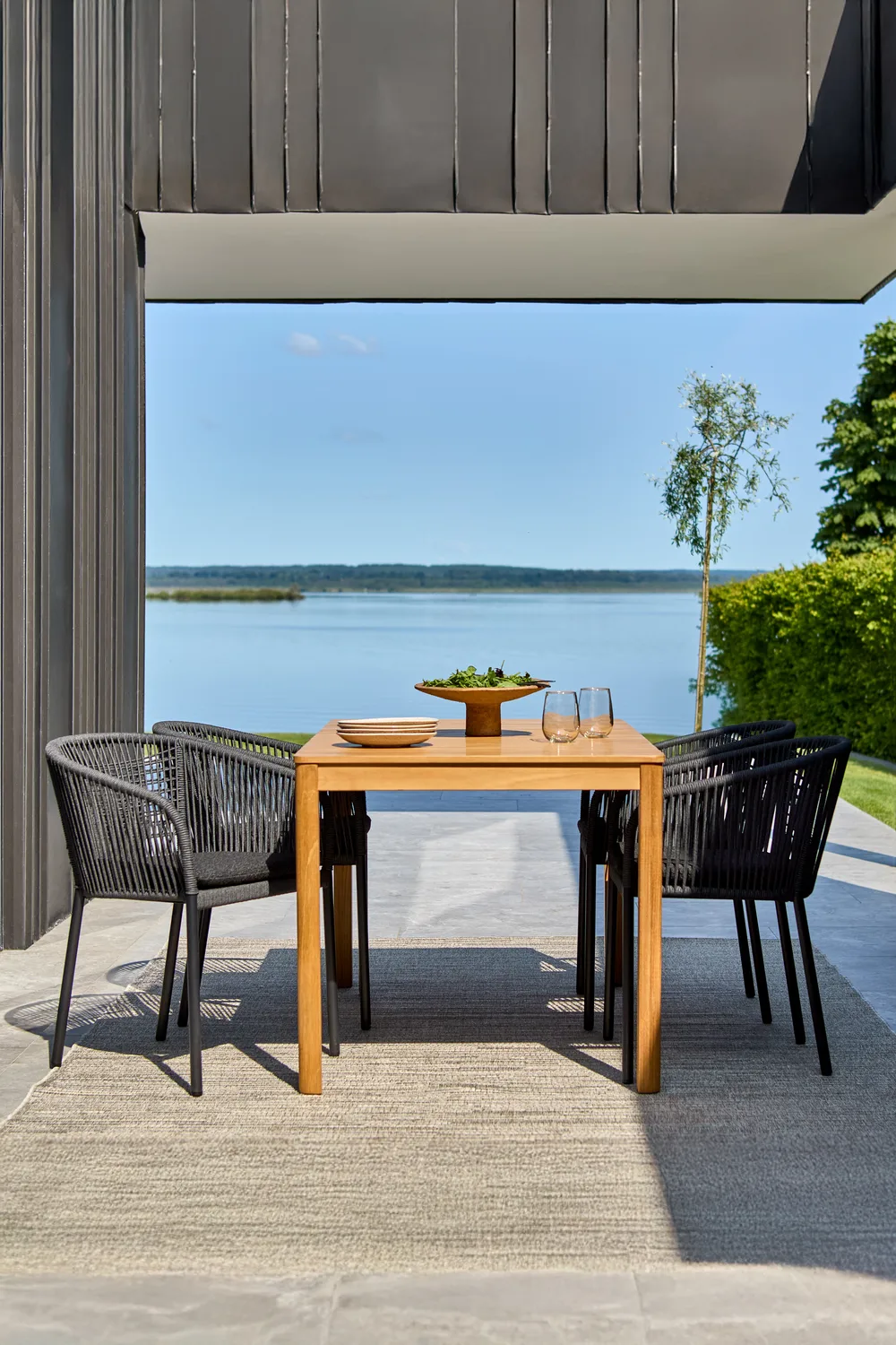 Sillón Delta con brazos, Negro Brafab