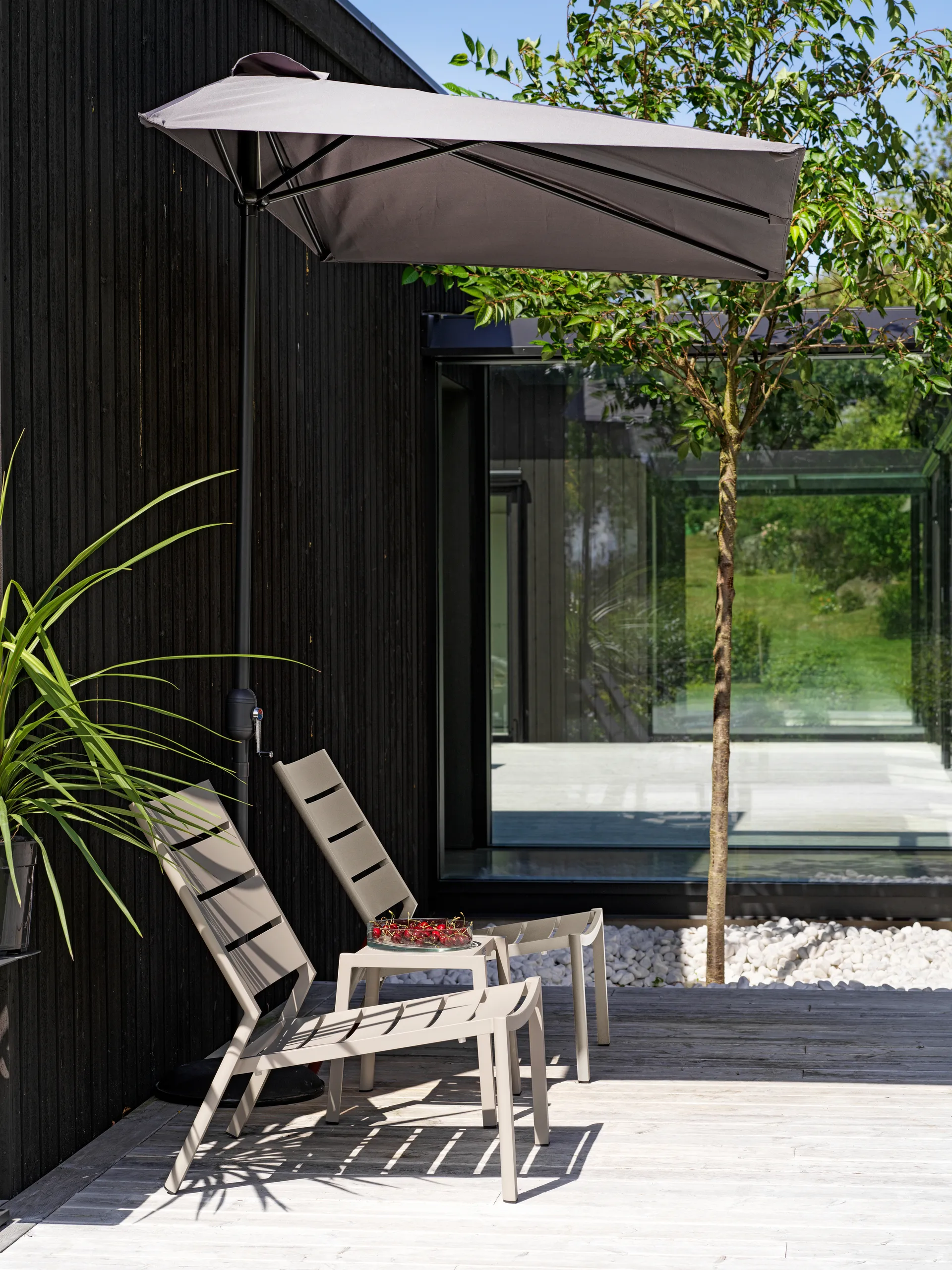 Sillón lounge Delia, Dusty green Brafab