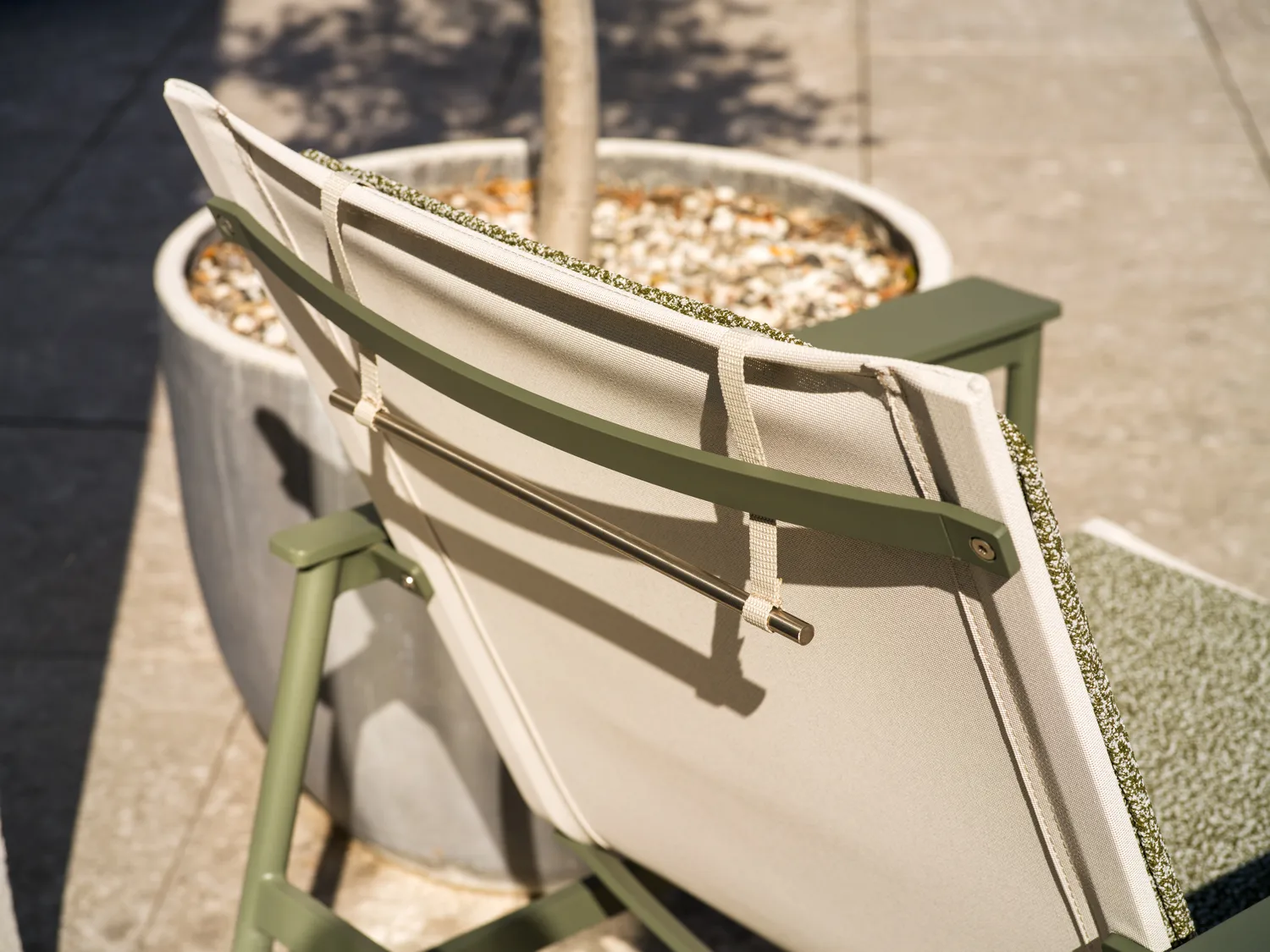 Sillón lounge Soro, Nordic green-teddy verde Brafab