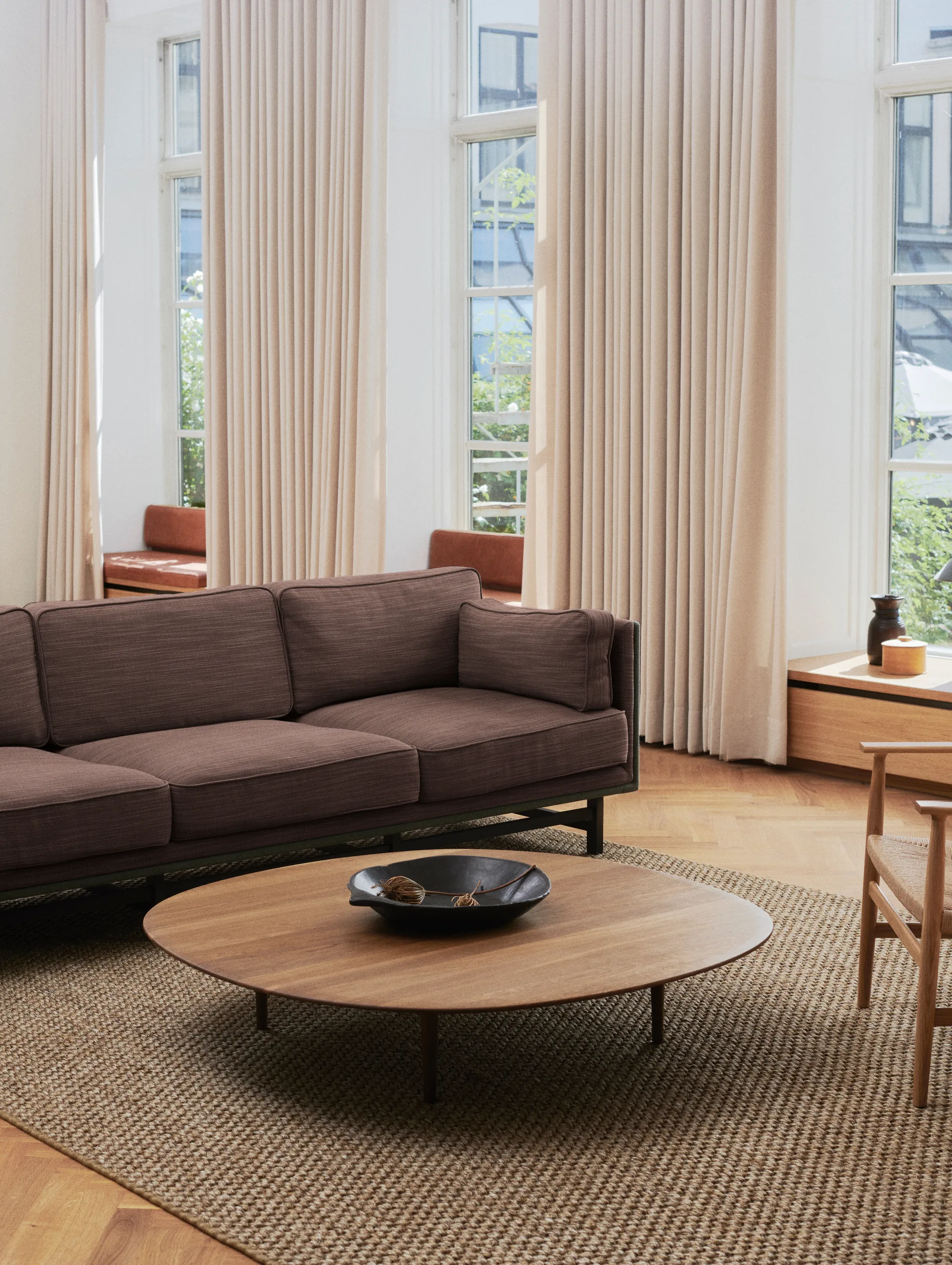 Mesa de centro Jari Ø118 cm, Roble aceitado ahumado Brdr. Krüger